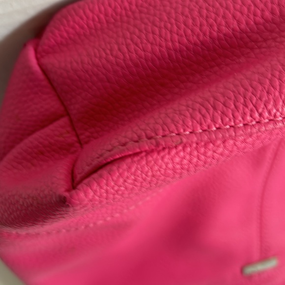 Jewel by Thirty-One hot pink handbag with removable, adjustable strap - Picture 10 of 11